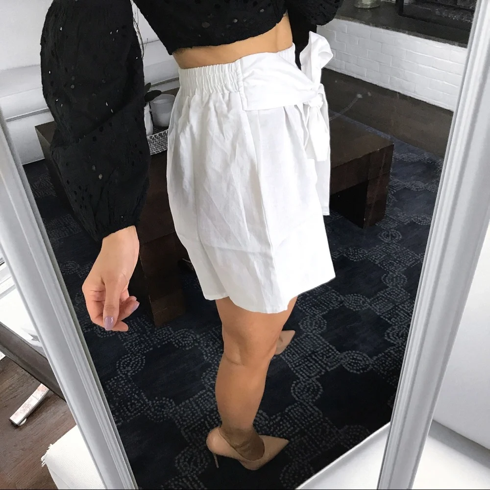 🆕 WHITE HIGH WAIST LINEN TIE FOLD SHORTS!
